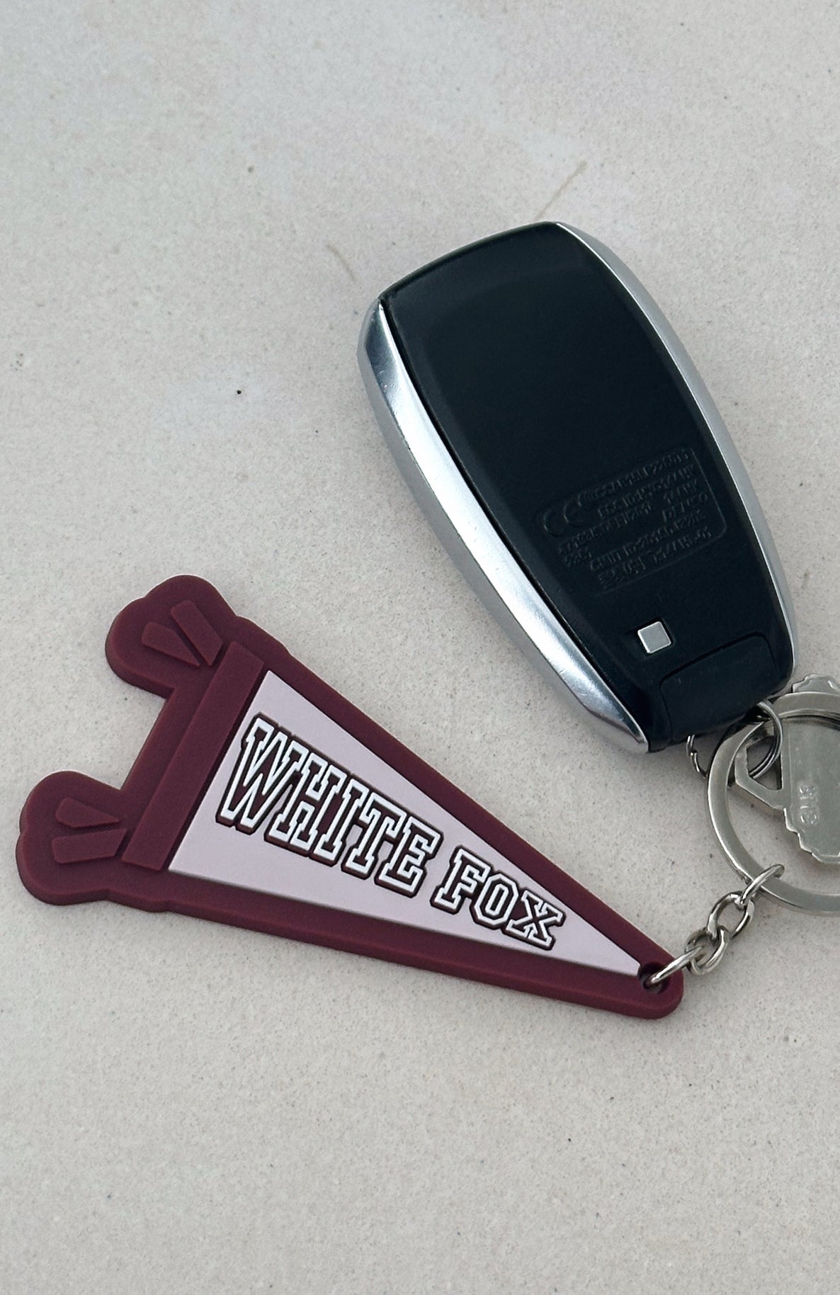 To The Beat Keychain Burgundy/Pink