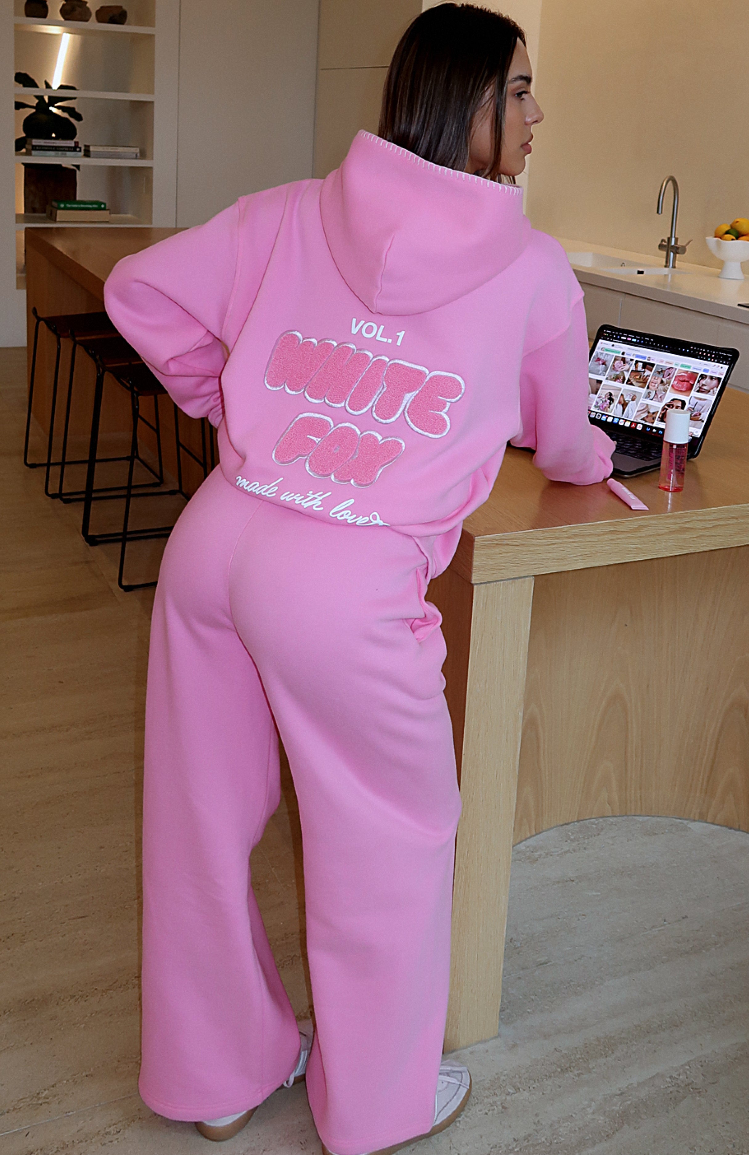 Vol. 1 Wide Leg Sweatpants Bubblegum